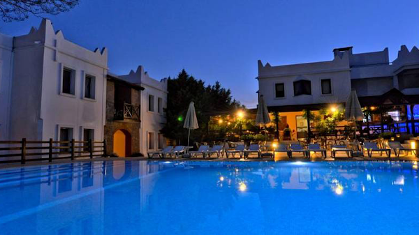 Atrium Hotel
