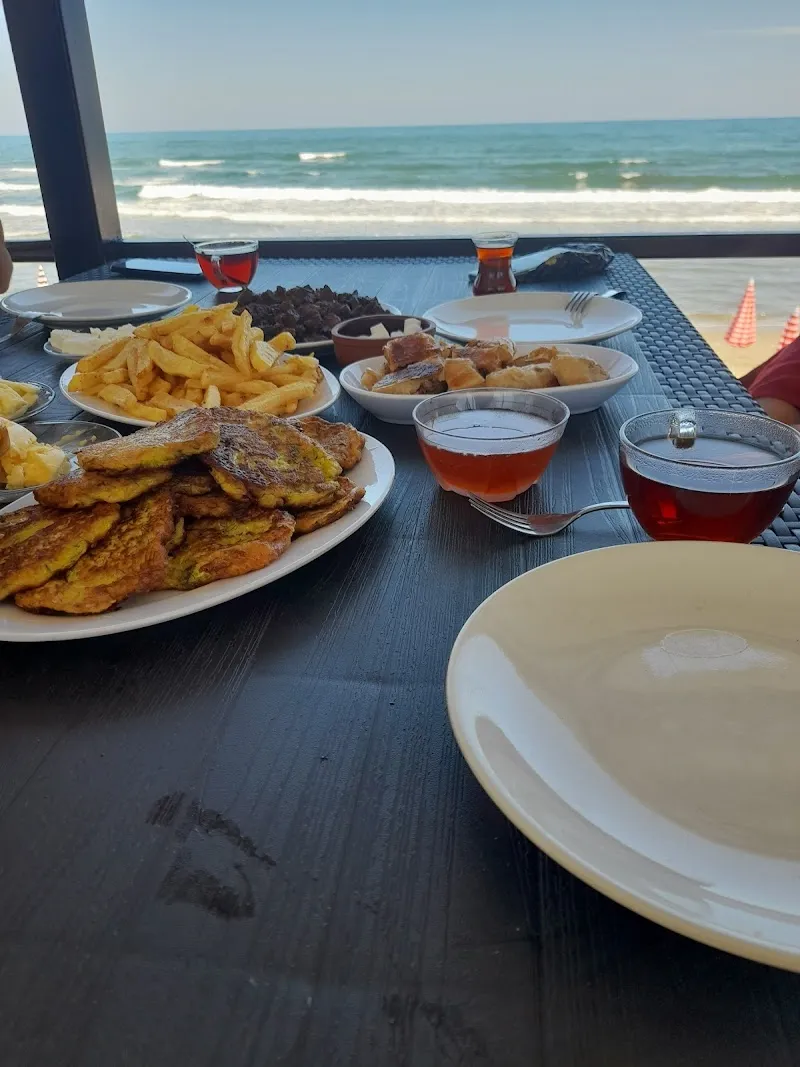 Düzce'nin Saklı Cenneti: Blacknost Beach'te Karadeniz'in Huzuruna Yolculuk