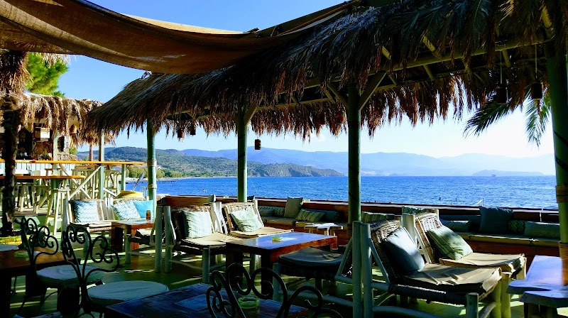 Congas Beach Bar