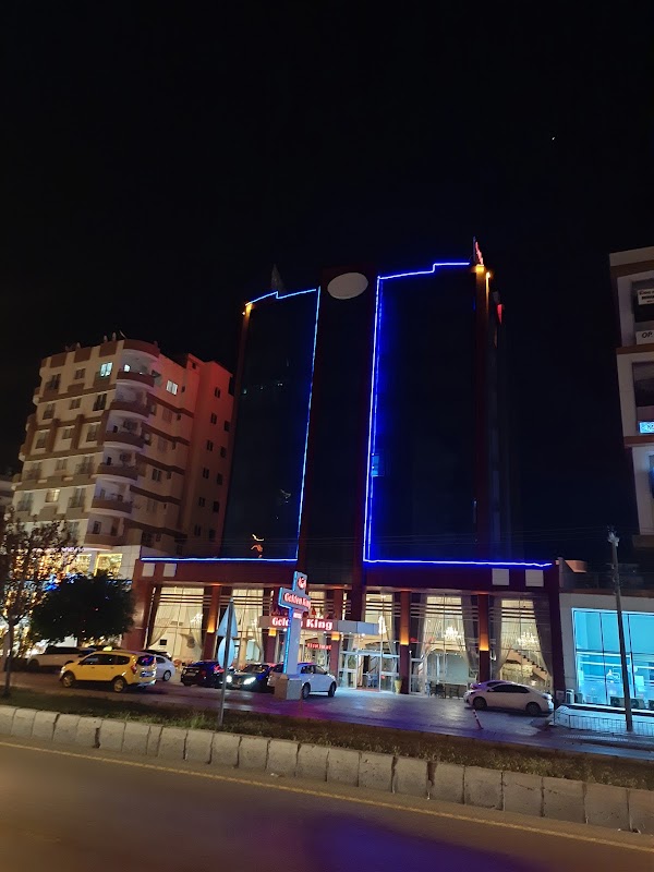 GOLDEN KING HOTEL