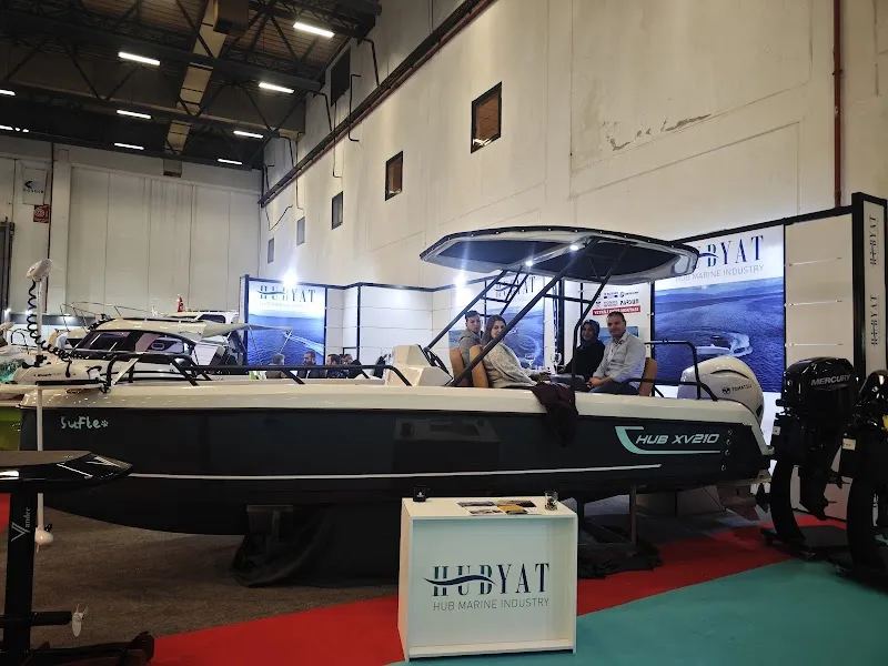 Hub Marine Yat