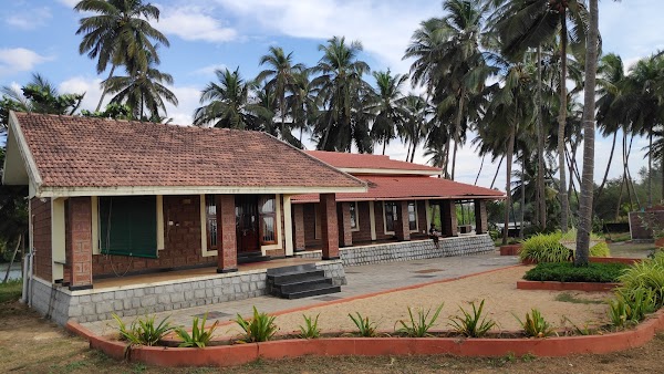 Iraa Beach House