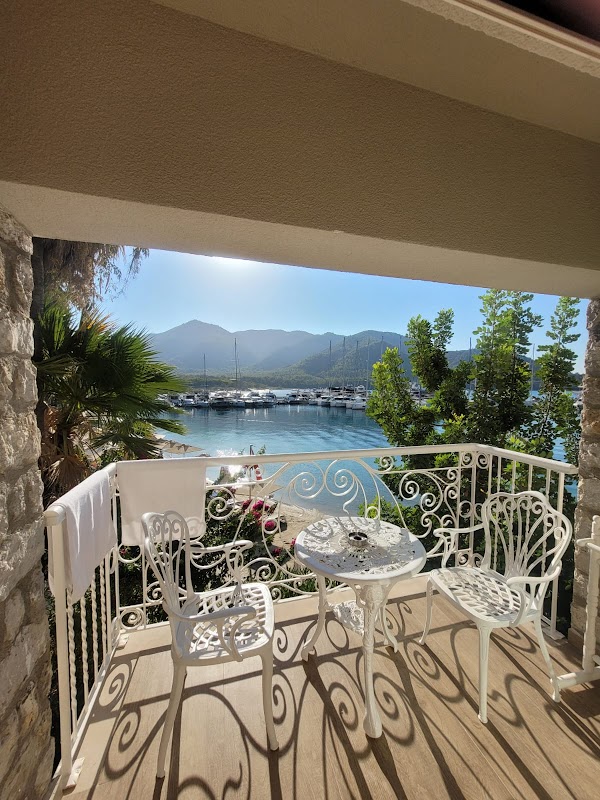 Joya Del Mar Hotel & Marina