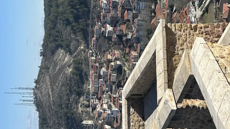 Kastamonu Kalesi Plajı'nda Karadeniz'in berrak suları ve doğal güzelliği