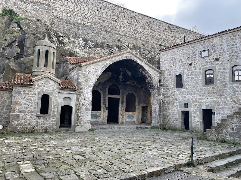 Kızlar Manastırı