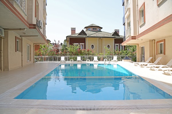 Lavinya Garden