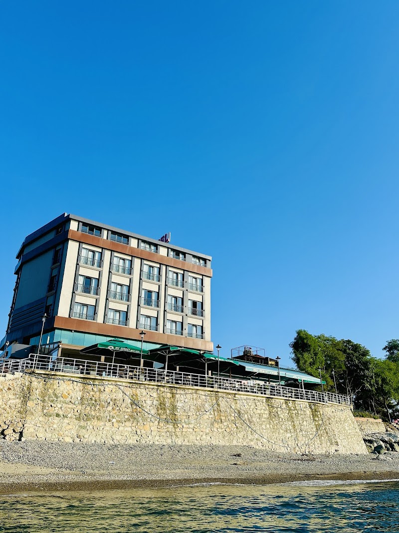 MY SUNSET Beach Hotel