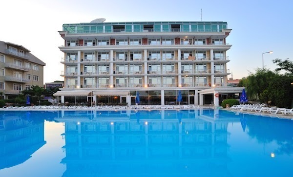 Otel Pelikan