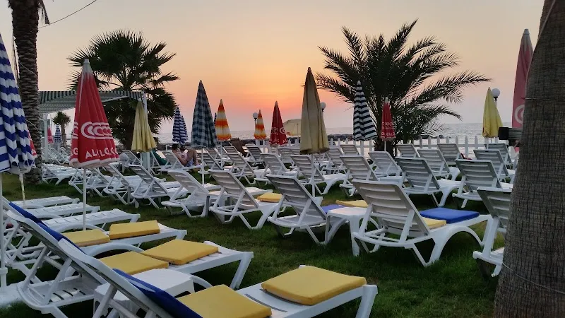 Hatay Palmera Beach Club Cafe Restorant'ın kumsalı ve Akdeniz manzarası