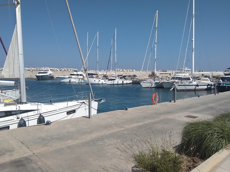 Rhodes Marinas