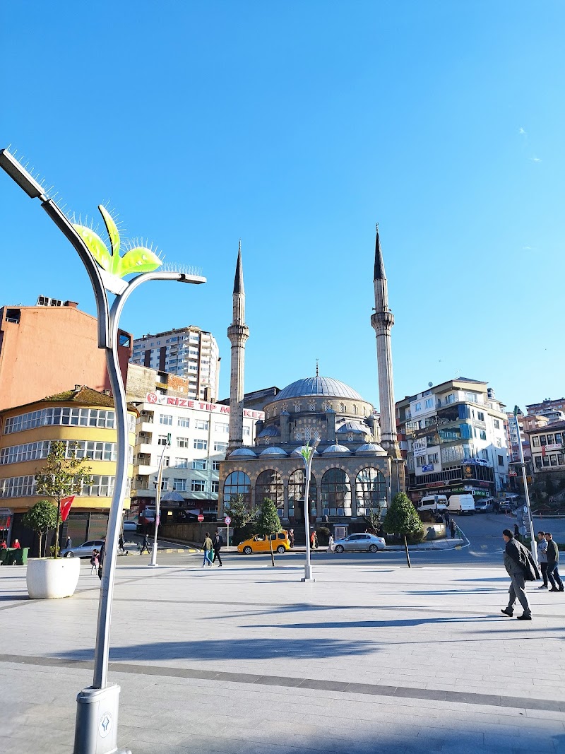 Rize Meydan Parkı