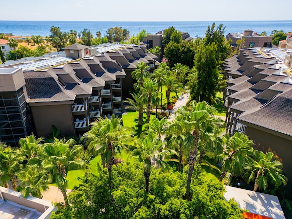Sailor's Beach Club