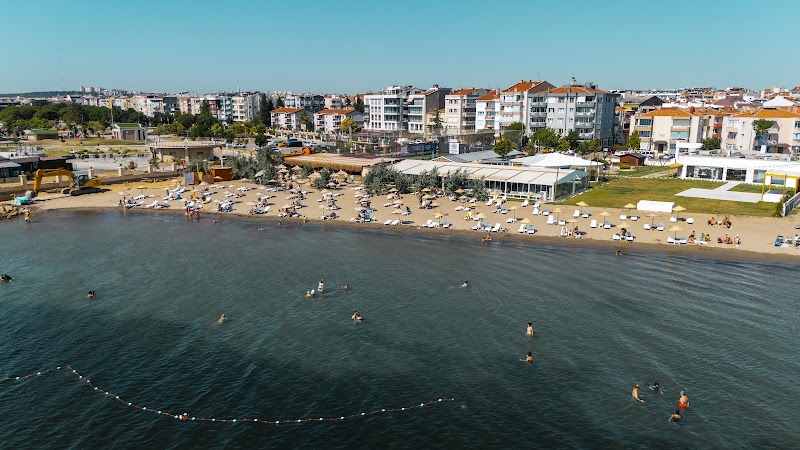 Vaha Beach