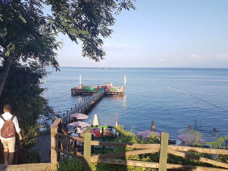 Vona Beach